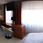 317 W Royal Tuli Prywatny Przy Plazy Z Aneksem Kuchennym Διαμέρισμα *