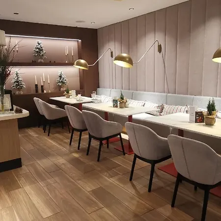 317 W Royal Tuli Prywatny Przy Plazy Z Aneksem Kuchennym * Kołobrzeg