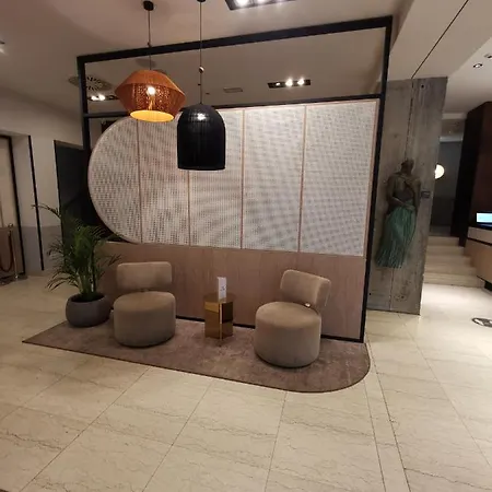 317 W Royal Tuli Prywatny Przy Plazy Z Aneksem Kuchennym Апартаменты *