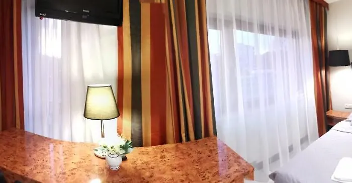 317 W Royal Tuli Prywatny Przy Plaży Z Aneksem Kuchennym Kołobrzeg